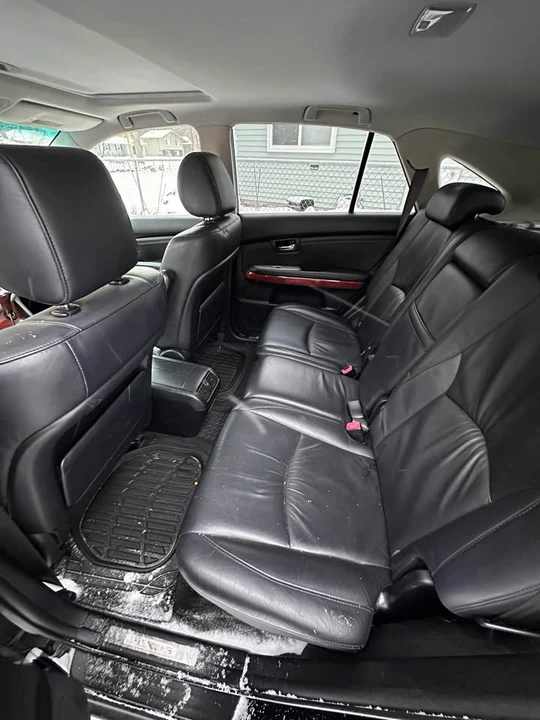 2004 Lexus RX 2nd Gen - Image 5 of 8