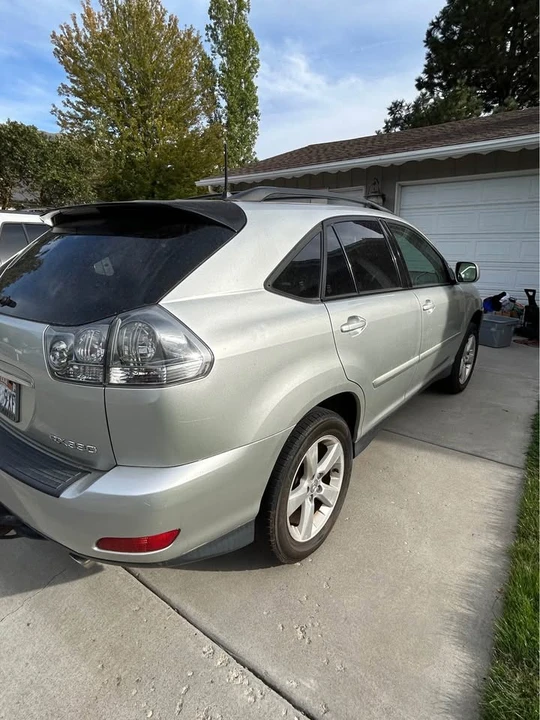2005 Lexus RX 2nd Gen - Image 4 of 5