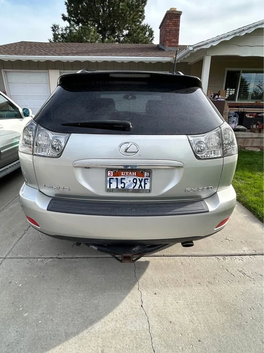 2005 Lexus RX 2nd Gen - Image 3 of 5