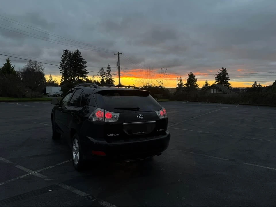 2005 Lexus RX 2nd Gen - Image 2 of 7