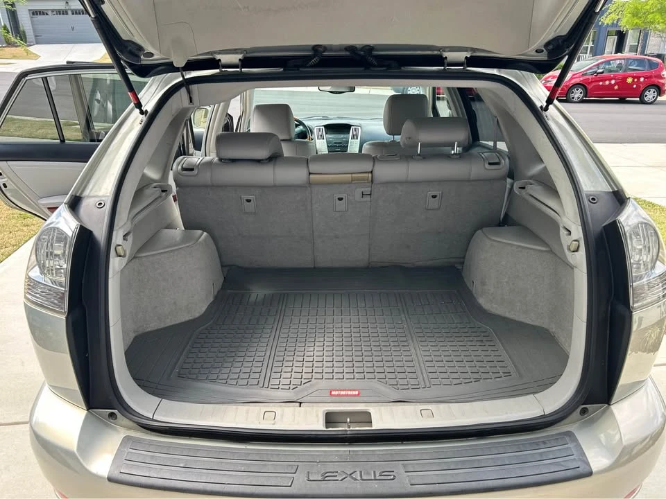 2004 Lexus RX 2nd Gen - Image 2 of 10