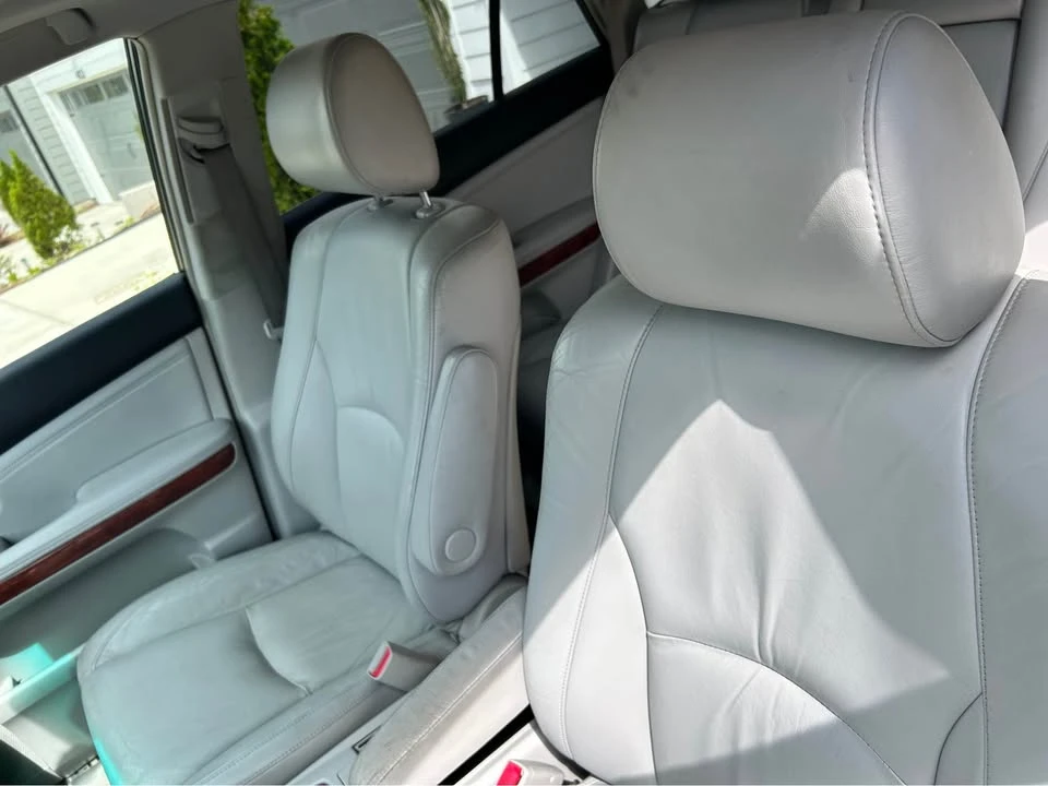 2004 Lexus RX 2nd Gen - Image 3 of 10