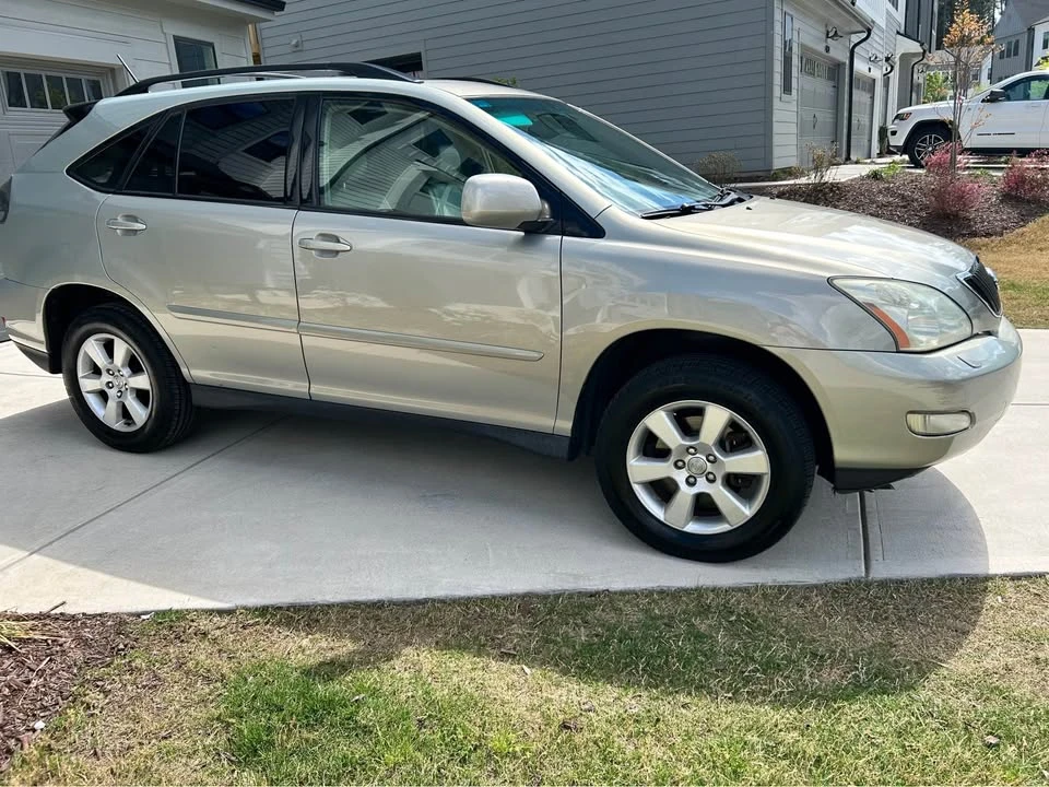 2004 Lexus RX 2nd Gen - Image 8 of 10