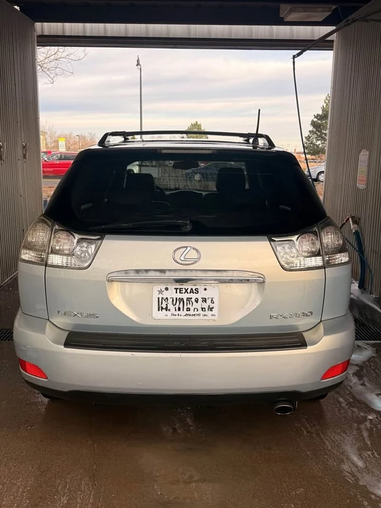 2005 Lexus RX 2nd Gen - Image 6 of 10