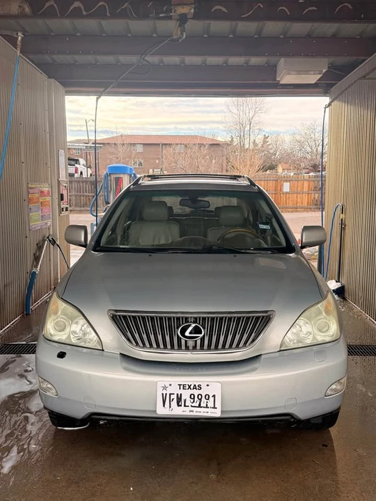 2005 Lexus RX 2nd Gen - Image 10 of 10