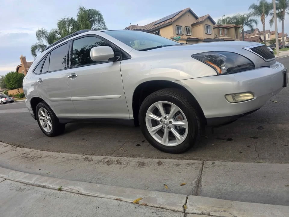 2009 Lexus RX 2nd Gen - Image 2 of 10