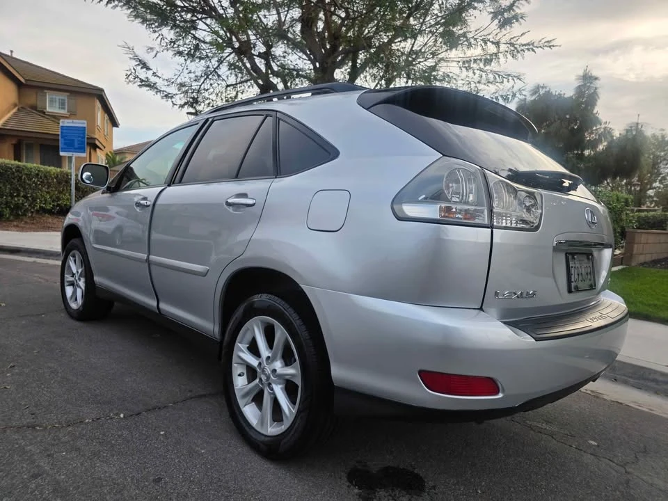 2009 Lexus RX 2nd Gen - Image 4 of 10