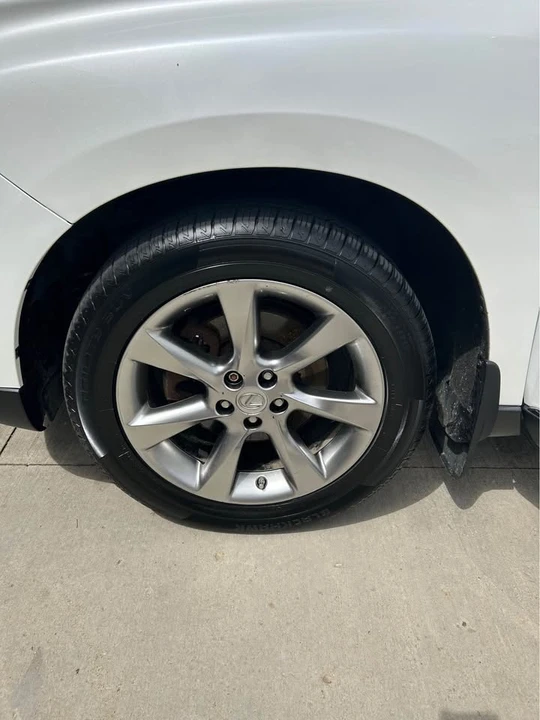 2010 Lexus RX 3rd Gen - Image 3 of 10