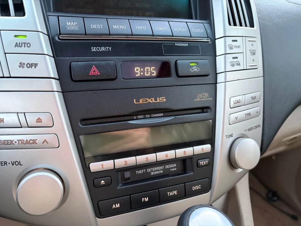 2006 Lexus RX 2nd Gen - Image 6 of 10