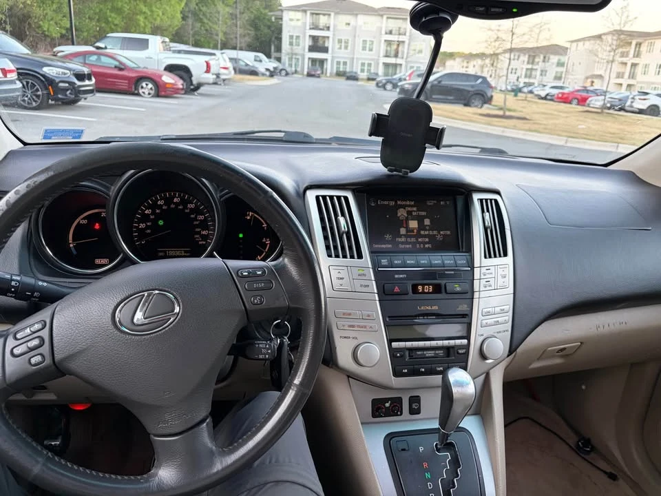 2006 Lexus RX 2nd Gen - Image 4 of 10