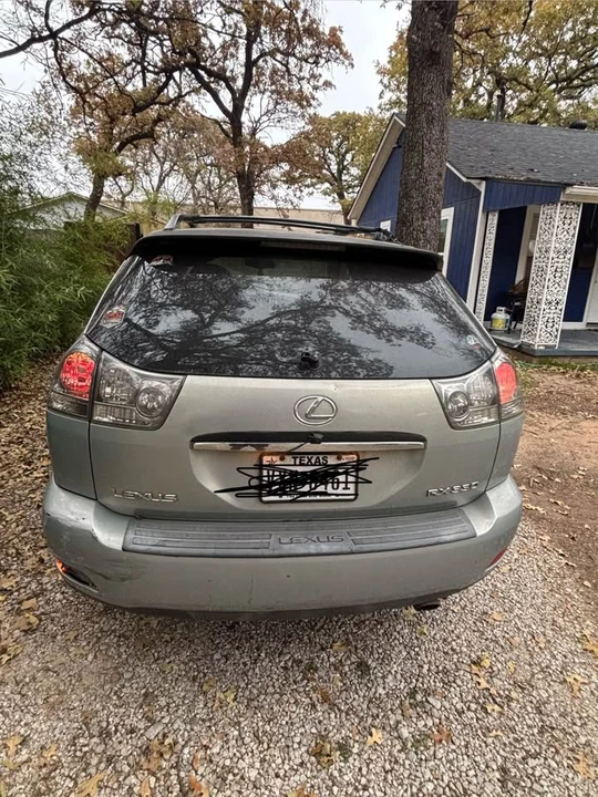 2004 Lexus RX 2nd Gen - Image 4 of 4