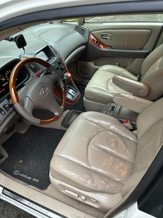 2003 Lexus RX 1st Gen - Image 3 of 8