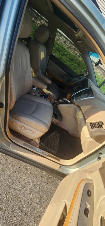 2006 Lexus RX 2nd Gen - Image 9 of 10
