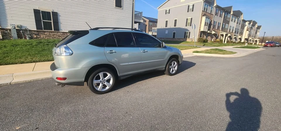 2006 Lexus RX 2nd Gen - Image 5 of 10