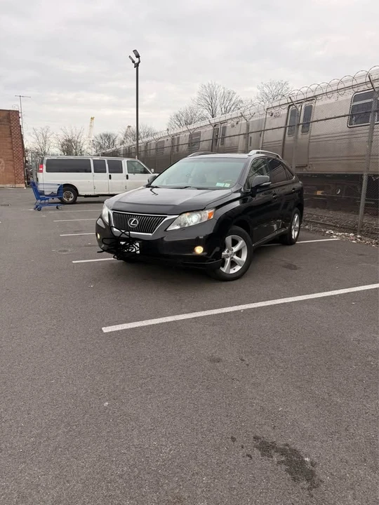 2010 Lexus RX 3rd Gen - Image 2 of 10