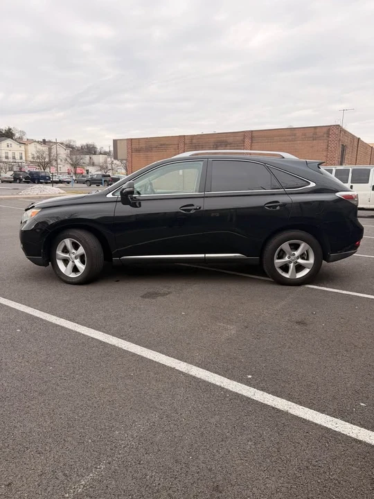 2010 Lexus RX 3rd Gen - Image 4 of 10