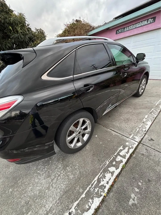 2011 Lexus RX 3rd Gen - Image 2 of 2