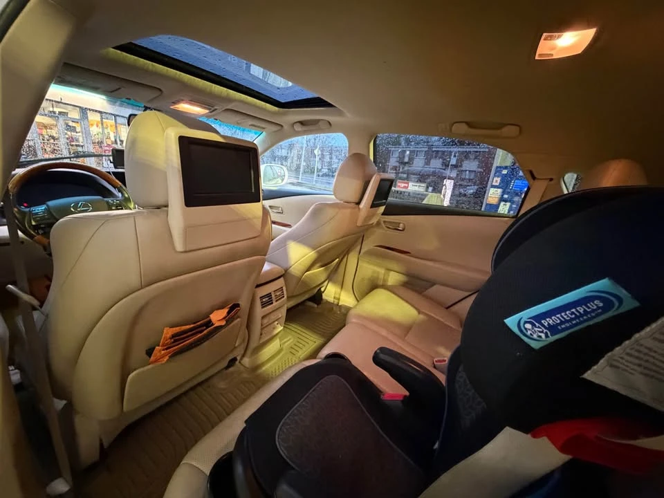 2011 Lexus RX 3rd Gen - Image 5 of 6