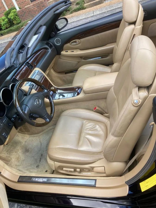 2008 Lexus SC430 - Image 3 of 10