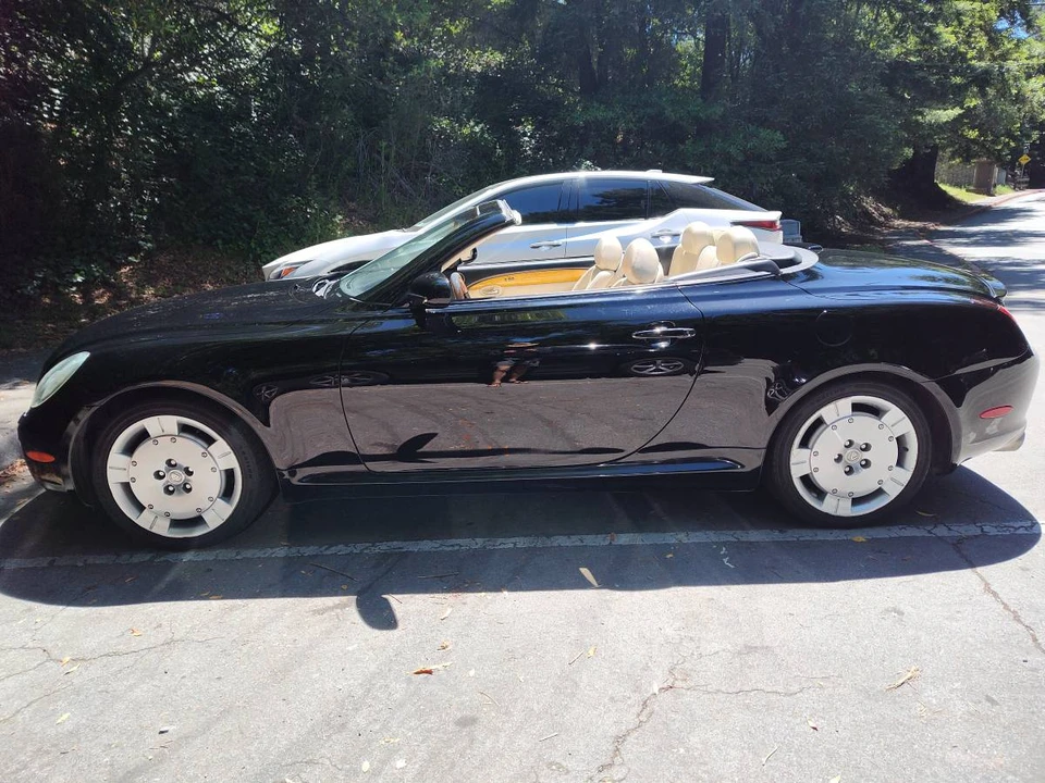 2002 Lexus SC430 - Image 3 of 11