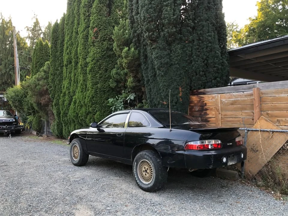 Lexus SC400 - Image 7 of 8