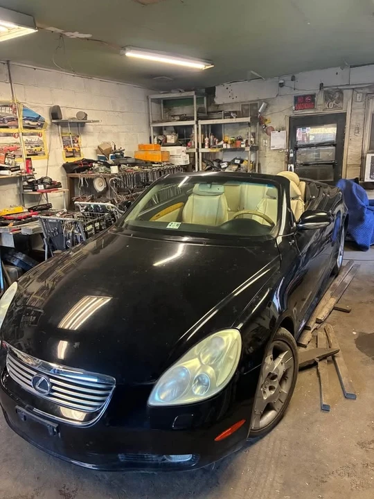 2005 Lexus SC400 - Image 6 of 7