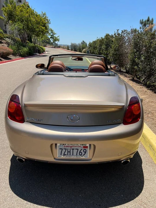 2004 Lexus SC430 - Image 3 of 5