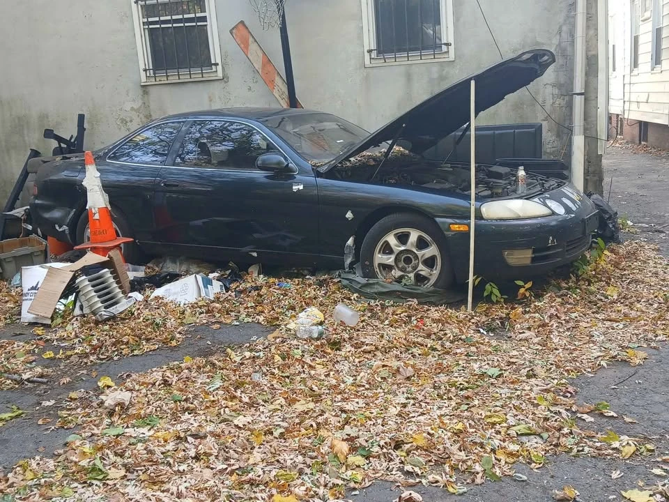 Lexus SC400 - Image 2 of 7