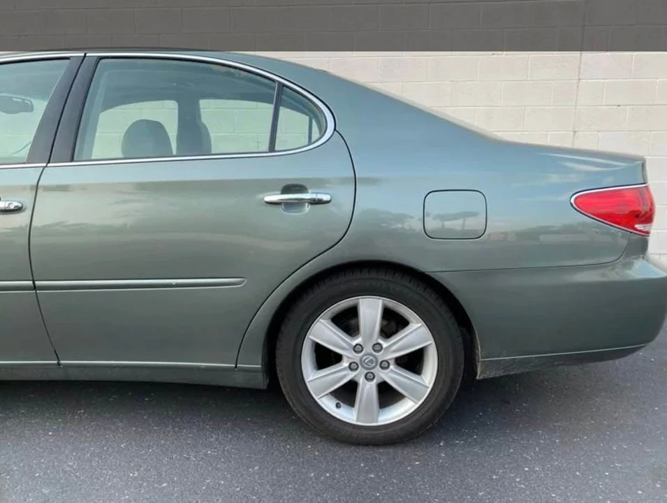 2006 Lexus ES 4th Gen - Image 4 of 10