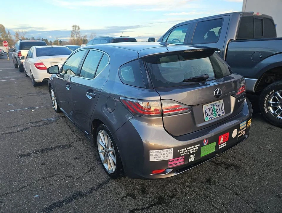 2004 Lexus CT - Image 9 of 9