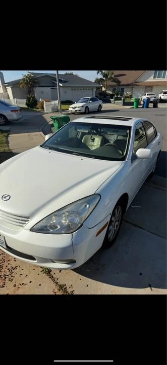 2003 Lexus ES 4th Gen - Image 2 of 5