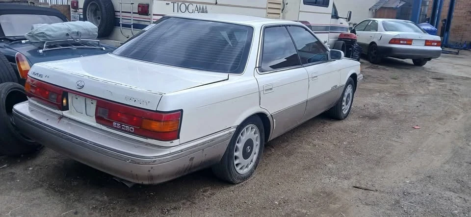 Lexus ES 1st Gen - Image 3 of 6