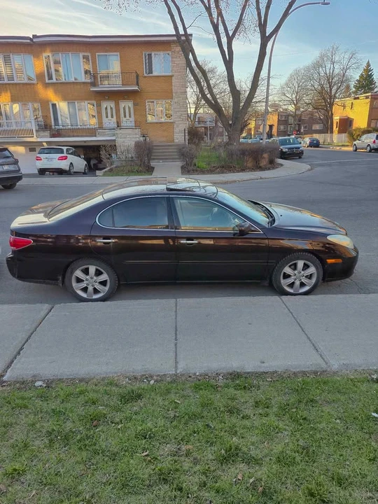2005 Lexus ES 4th Gen - Image 3 of 10