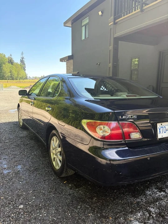 2004 Lexus ES 4th Gen - Image 3 of 10