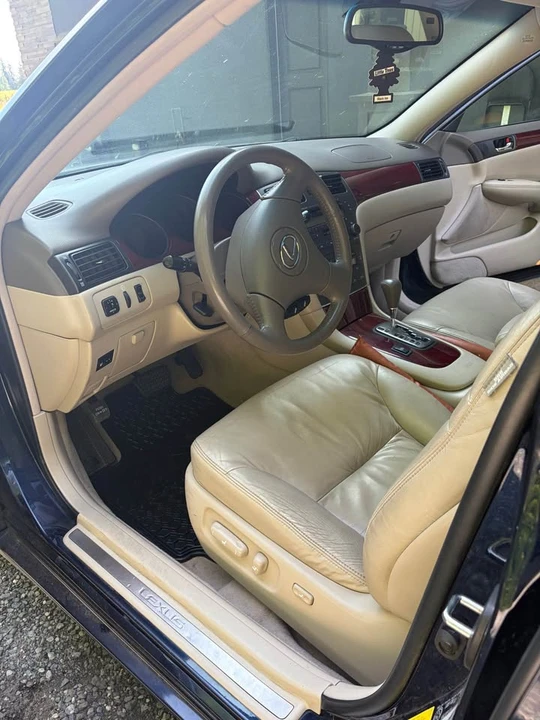 2004 Lexus ES 4th Gen - Image 10 of 10