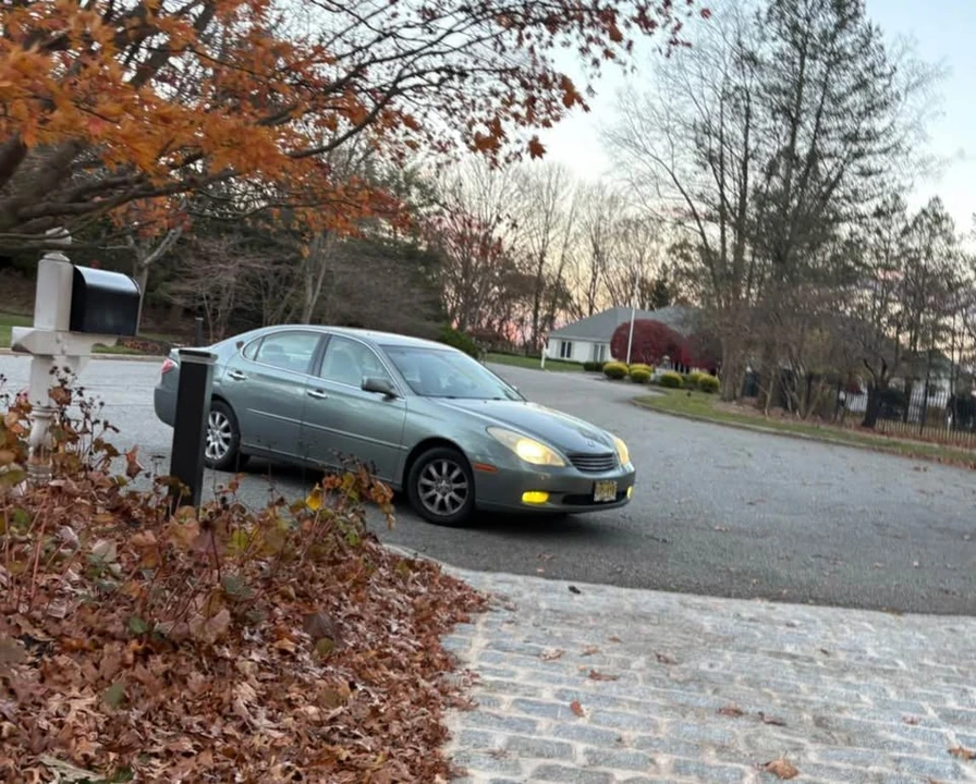 2004 Lexus ES 4th Gen - Image 5 of 5