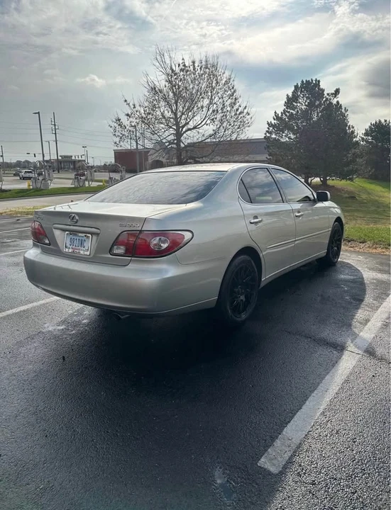 2004 Lexus ES 4th Gen - Image 3 of 6