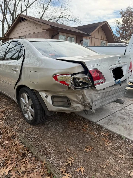 2005 Lexus ES 4th Gen - Image 3 of 4