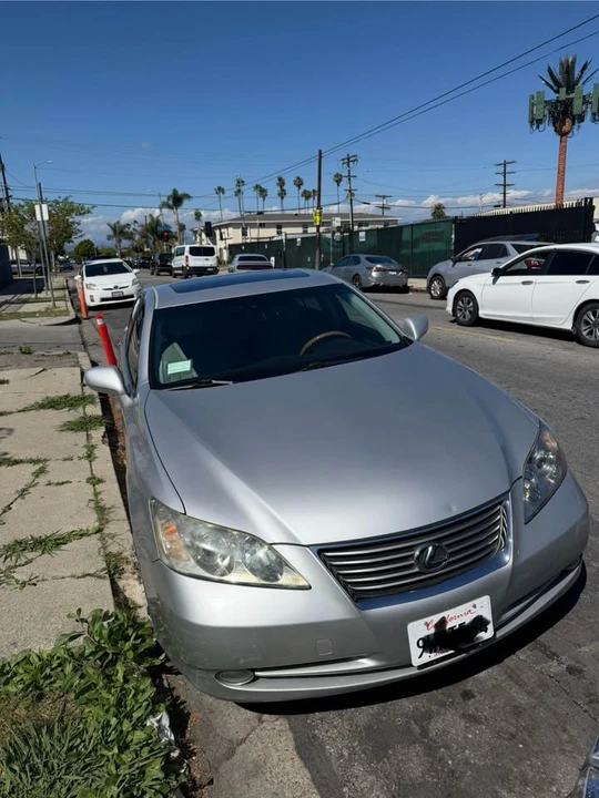 2009 Lexus ES 5th Gen - Image 2 of 5