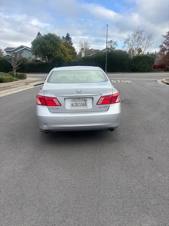 2008 Lexus ES 4th Gen - Image 4 of 8