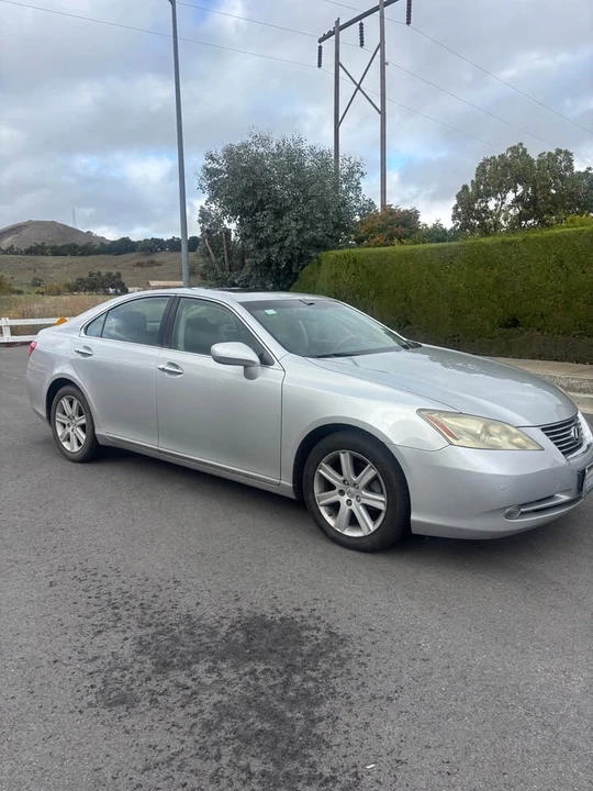 2008 Lexus ES 4th Gen - Image 2 of 8