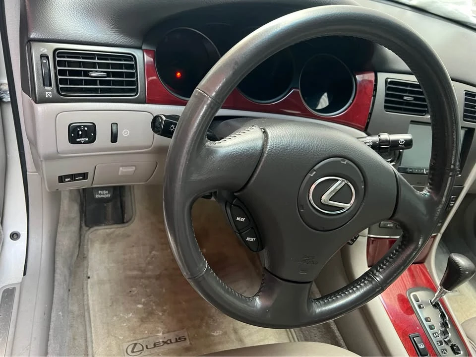 2002 Lexus ES 4th Gen - Image 7 of 7