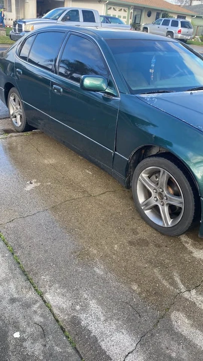 2000 Lexus GS 2nd Gen - Image 2 of 6