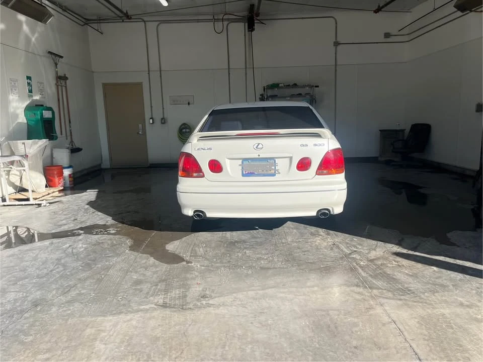 2001 Lexus GS 2nd Gen - Image 4 of 10