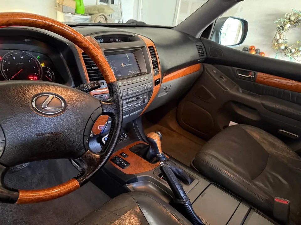 2003 Lexus GX 1st Gen - Image 4 of 6