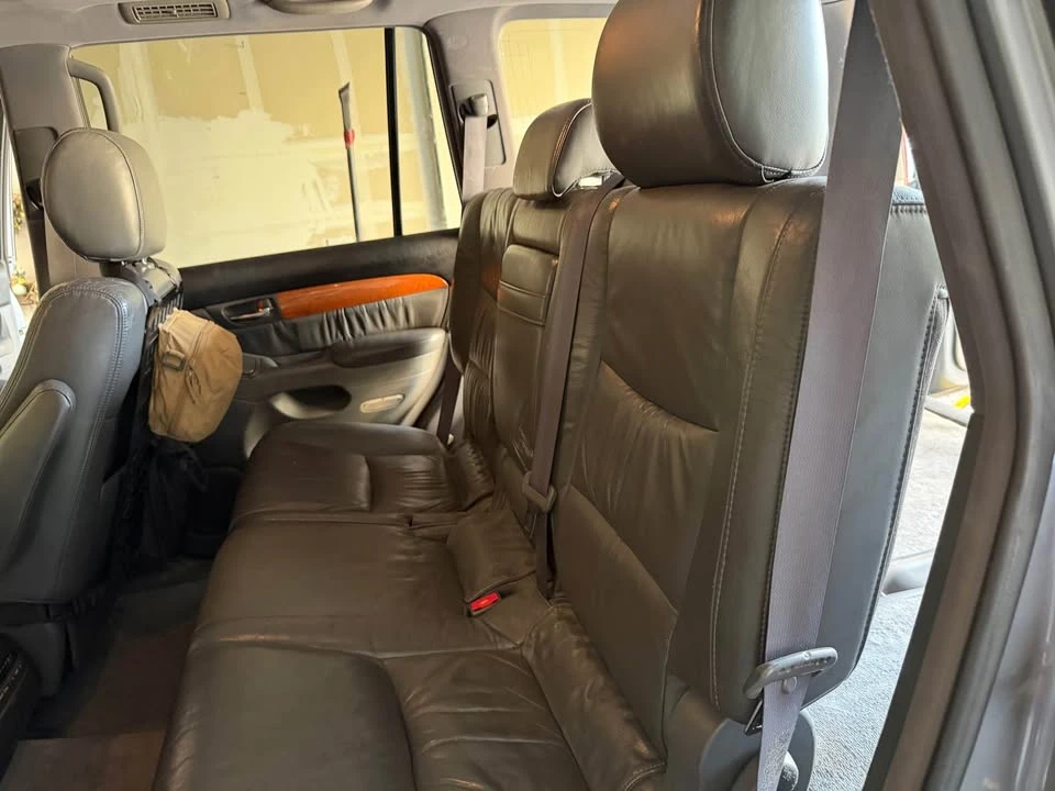2003 Lexus GX 1st Gen - Image 5 of 6