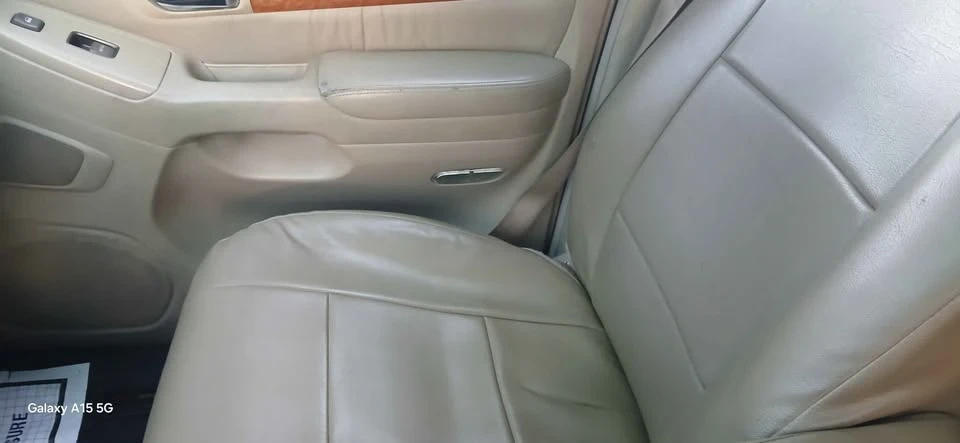 2003 Lexus GX 1st Gen - Image 7 of 10