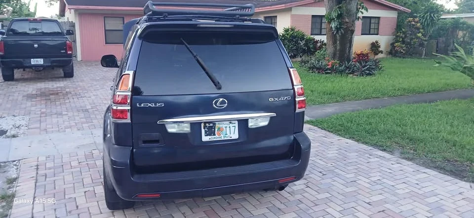 2003 Lexus GX 1st Gen - Image 4 of 10