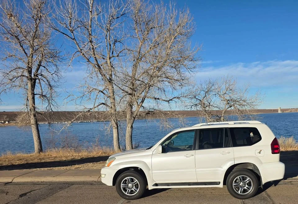 2004 Lexus GX 1st Gen - Image 2 of 7