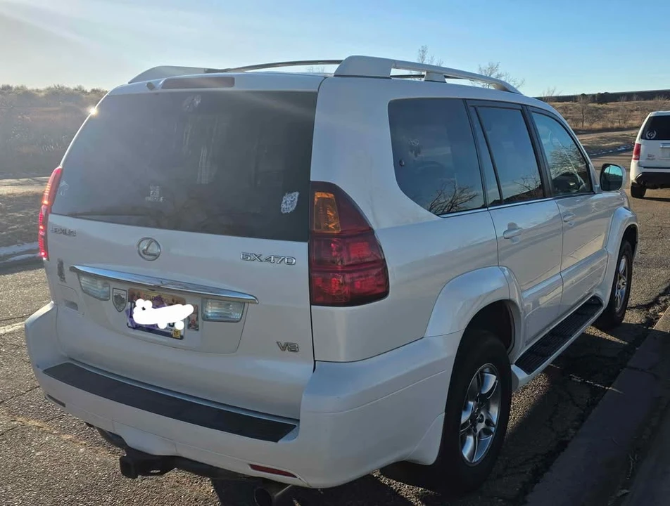 2004 Lexus GX 1st Gen - Image 5 of 7